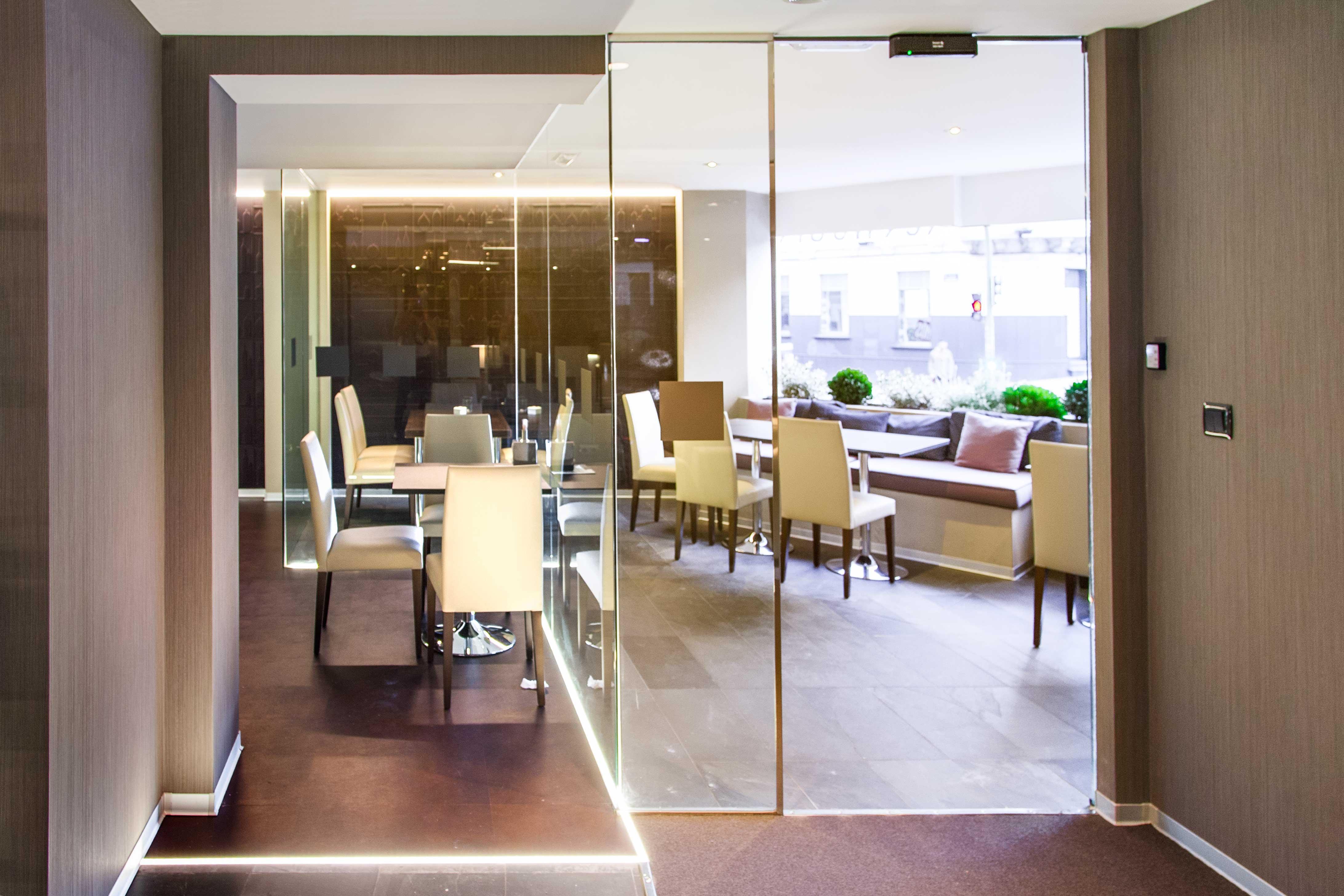 Hotel Plaza A Coruna Exterior photo